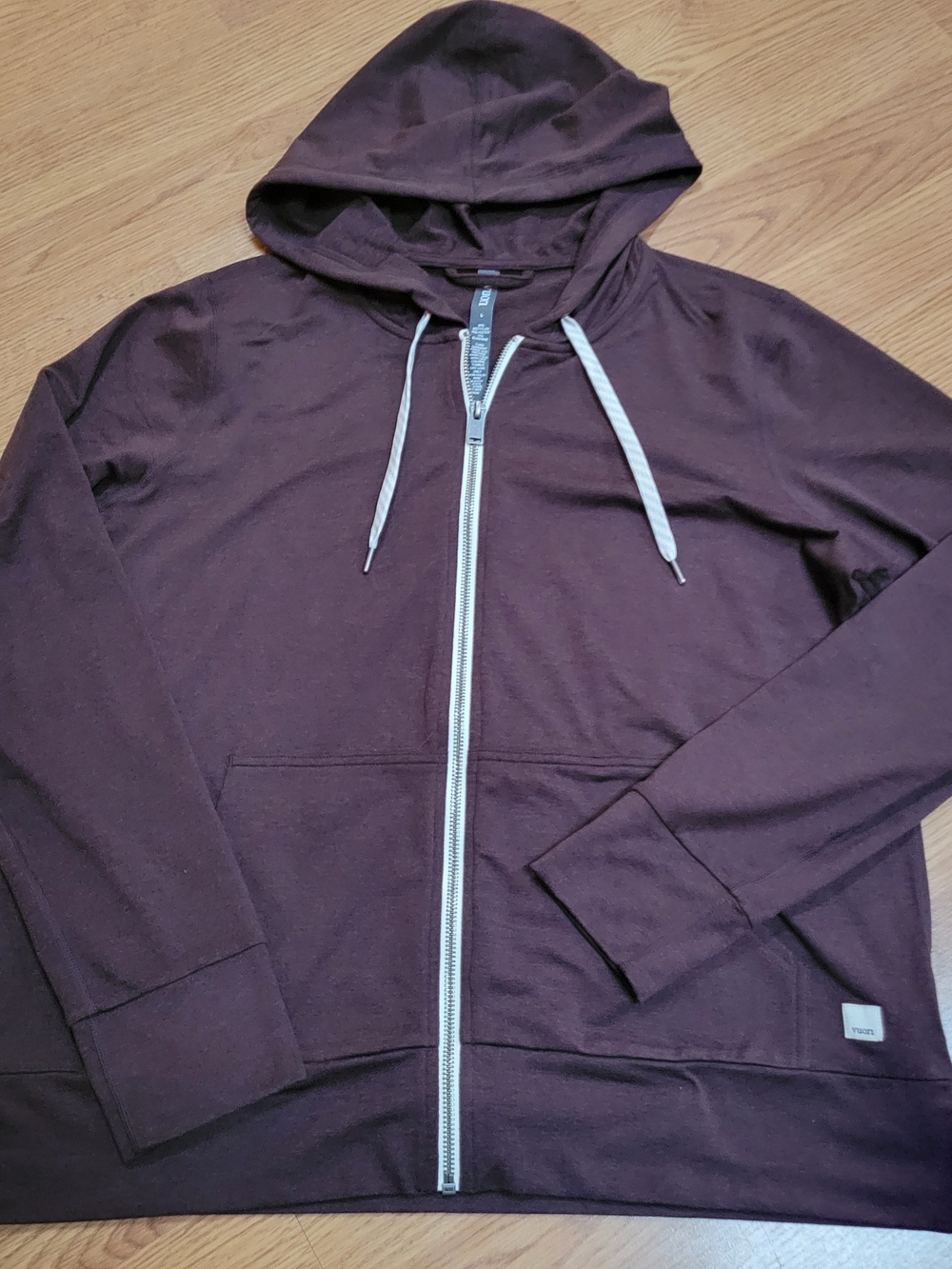 Vuori Women's Halo Performance Hoodie